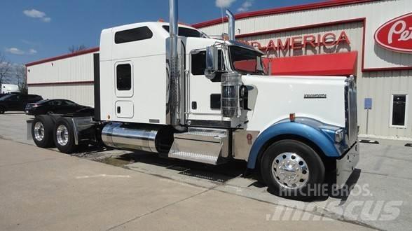 Kenworth W900L Trækkere
