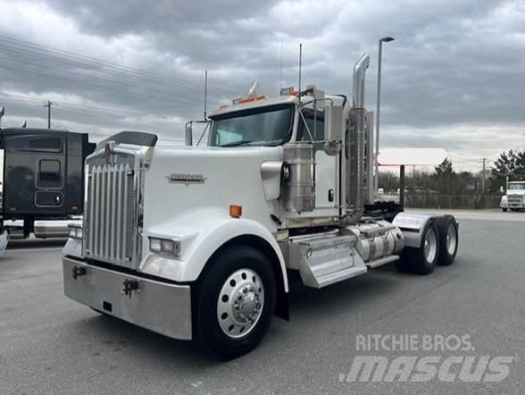 Kenworth W900L Trækkere