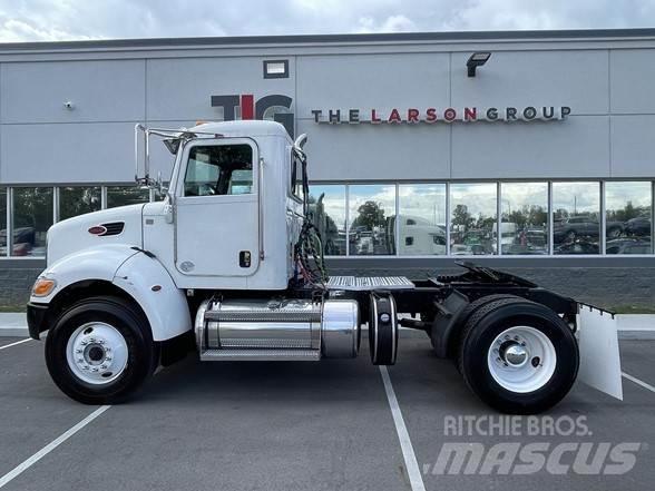 Peterbilt 337 Trækkere