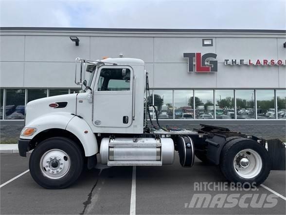 Peterbilt 337 Trækkere