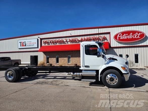 Peterbilt 536 Chassis