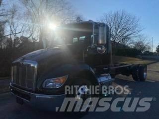 Peterbilt 536 Chassis