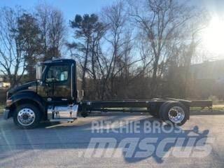 Peterbilt 536 Chassis