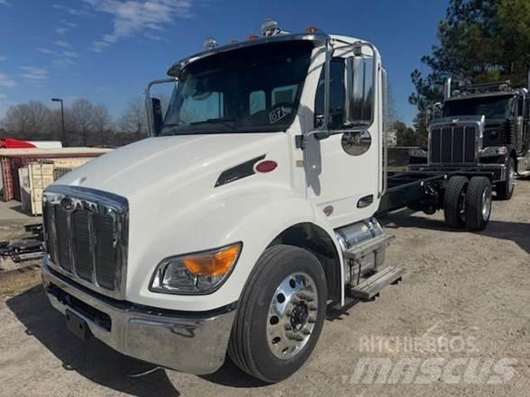 Peterbilt 536 Chassis