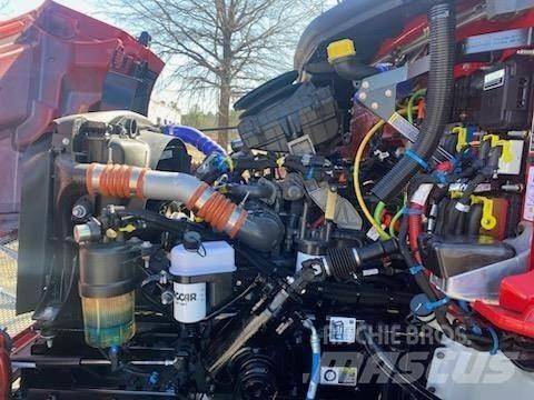 Peterbilt 536 Chassis