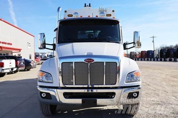 Peterbilt 537 Renovationslastbiler