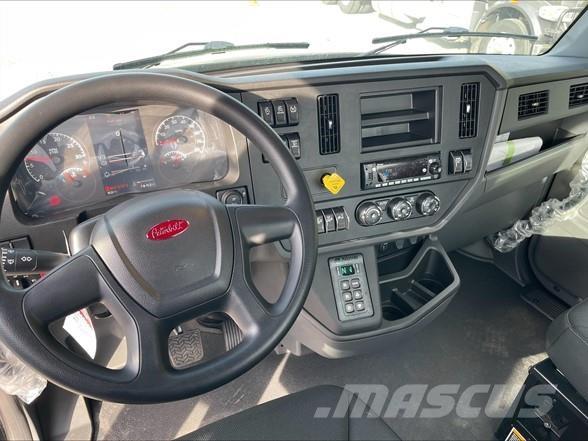 Peterbilt 548 Chassis