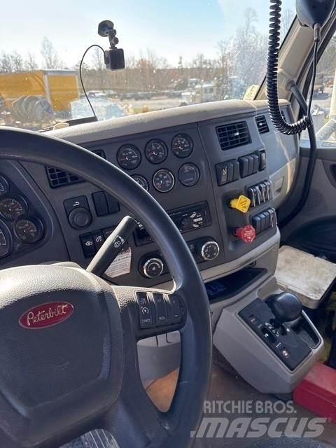 Peterbilt 567 Lastbiler med tip