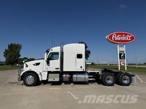 Peterbilt 567 Trækkere