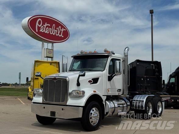 Peterbilt 567 Trækkere