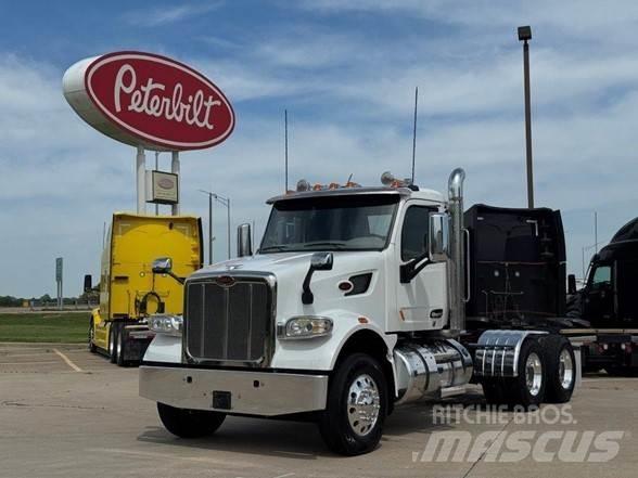 Peterbilt 567 Trækkere
