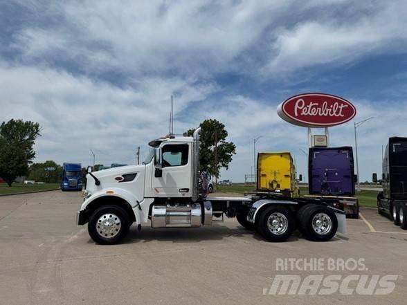 Peterbilt 567 Trækkere