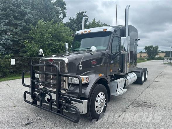 Peterbilt 567 Trækkere