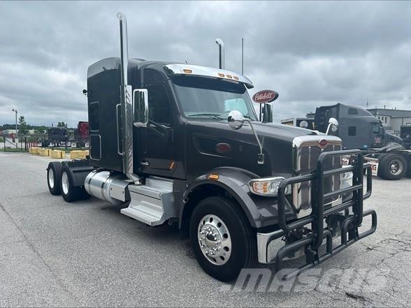 Peterbilt 567 Trækkere