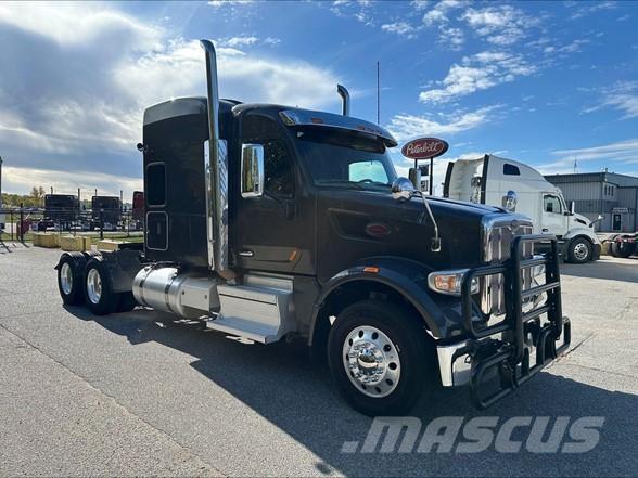 Peterbilt 567 Trækkere