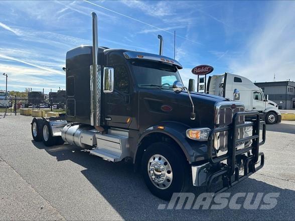 Peterbilt 567 Trækkere