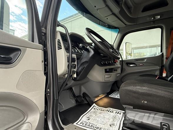 Peterbilt 567 Trækkere