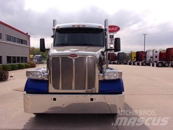 Peterbilt 567 Trækkere