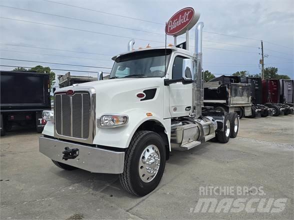 Peterbilt 567 Trækkere