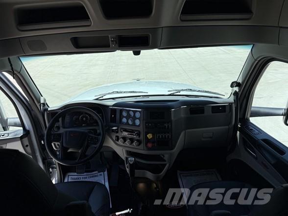 Peterbilt 567 Trækkere