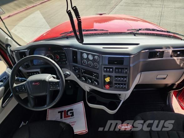 Peterbilt 567 Trækkere