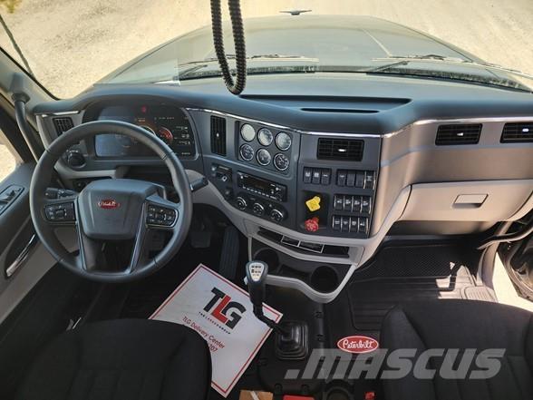 Peterbilt 567 Trækkere