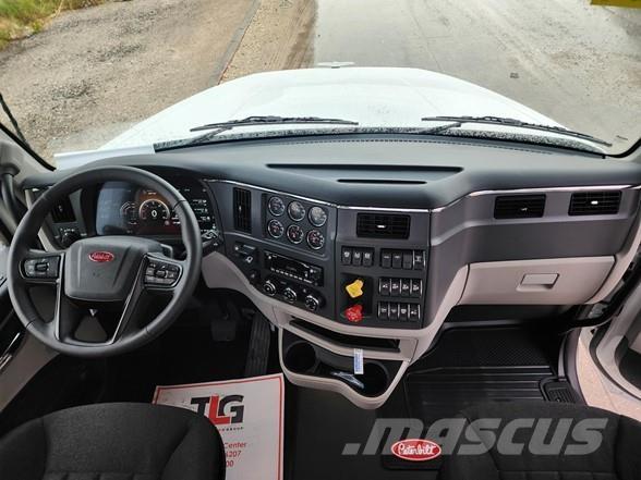 Peterbilt 567 Trækkere