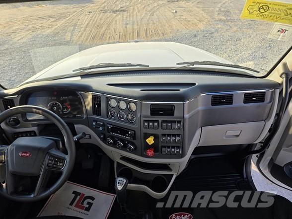 Peterbilt 567 Trækkere