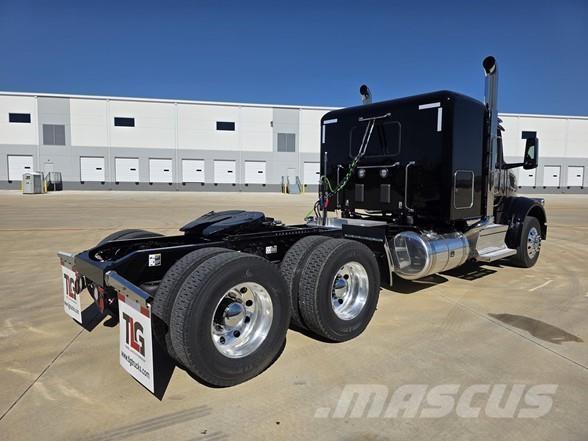 Peterbilt 567 Trækkere