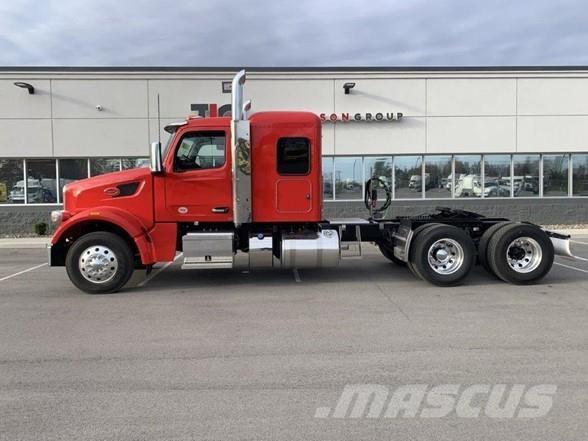 Peterbilt 567 Trækkere