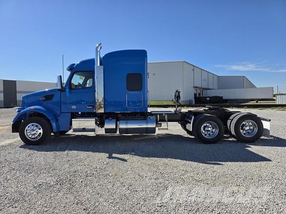 Peterbilt 567 Trækkere