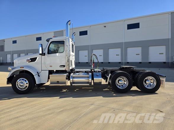 Peterbilt 567 Trækkere