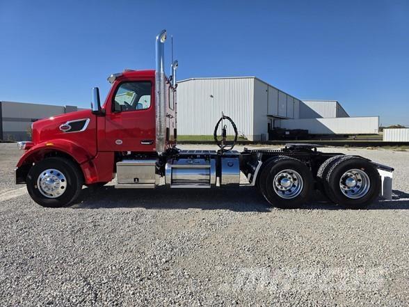 Peterbilt 567 Trækkere