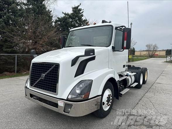 Volvo VNL42T300 Trækkere