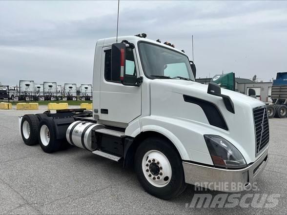 Volvo VNL42T300 Trækkere