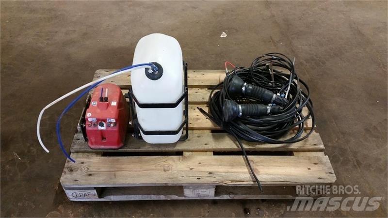  - - -  Skummarkør Trailersprøjter