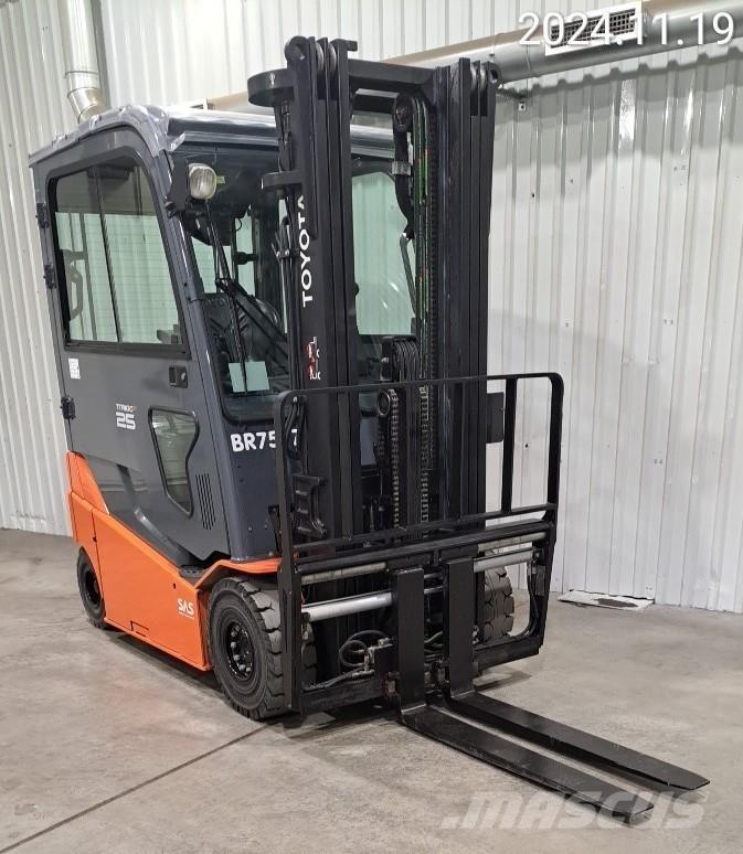 Toyota 8FBMT25 El gaffeltrucks