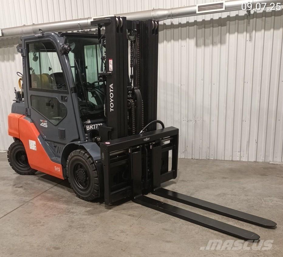 Toyota 8FG40F LPG gaffeltrucks
