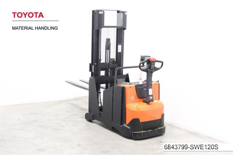 BT SWE120S Gaffelstabler med gående fører