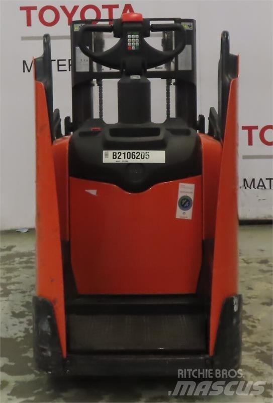 BT SPE200D Selvkørende stablere