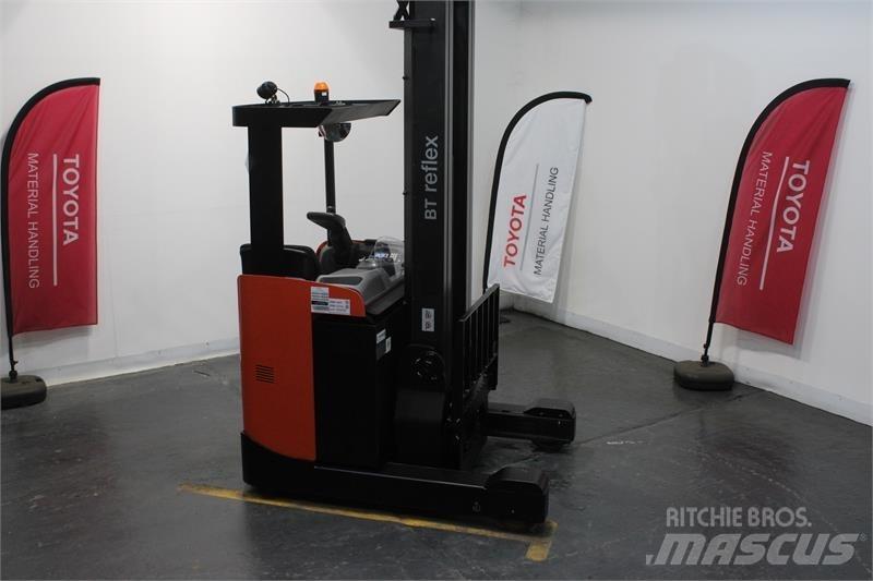 BT RRE160B Reachtruck