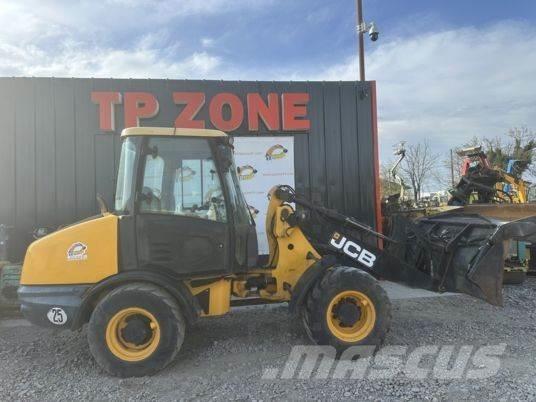 JCB 406 à 23500 € HT Læssemaskiner på hjul