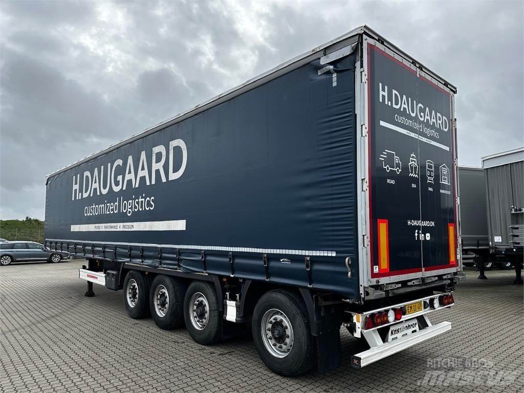 Kässbohrer , Semi-trailer med Gardinsider