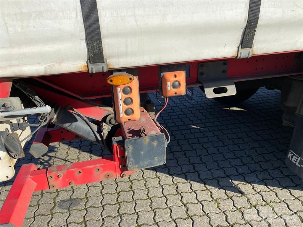 Kel-Berg M. lift Semi-trailer med Gardinsider