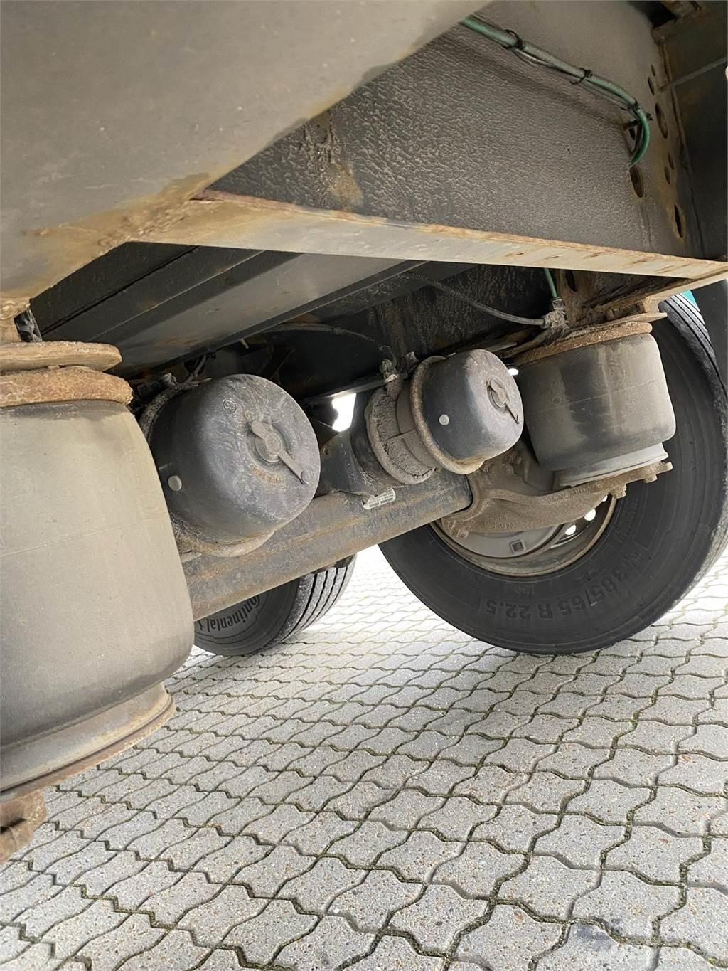 Krone Coil Semi-trailer med Gardinsider
