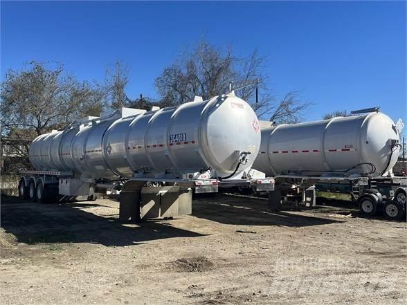 Dragon  Semi-trailer med Tank