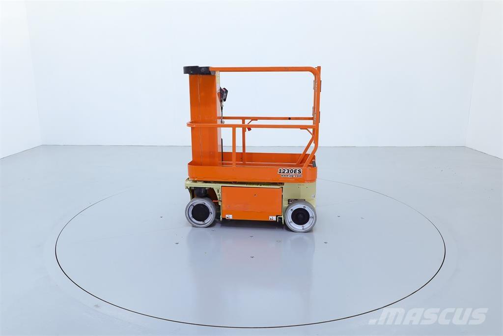 JLG 1230ES Søjlelifte