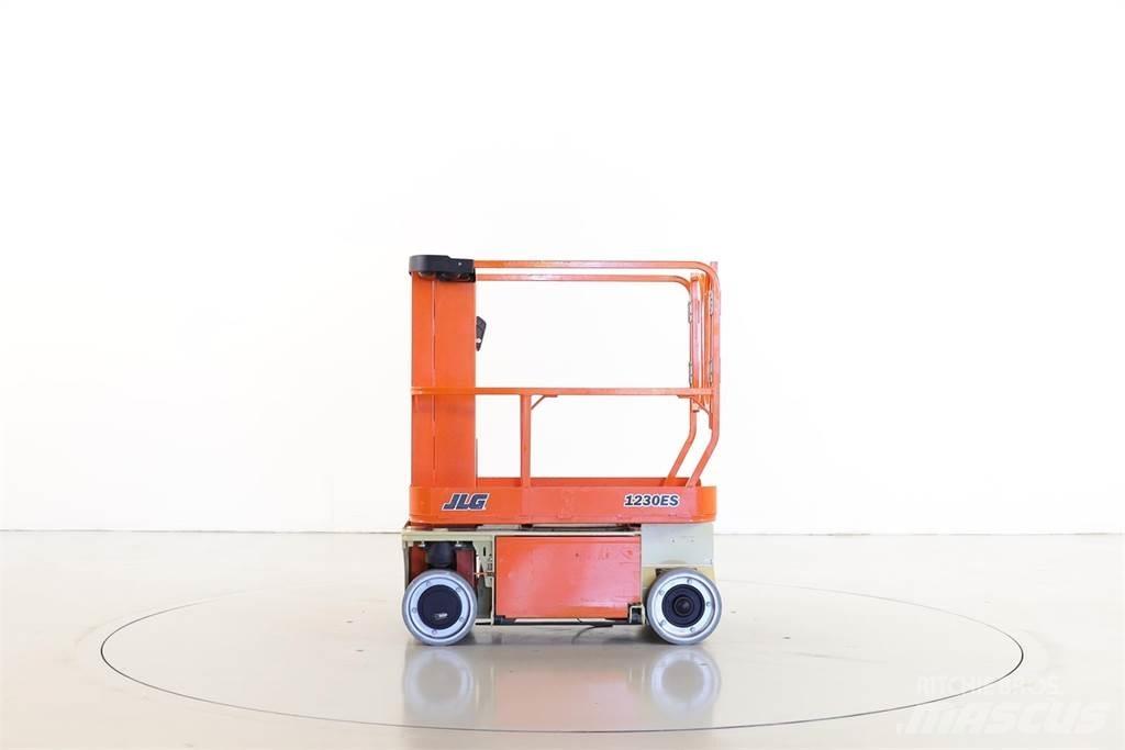 JLG 1230ES Søjlelifte