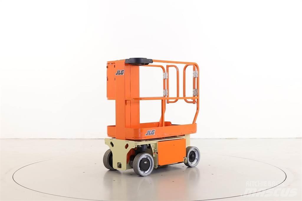 JLG 1230ES Søjlelifte