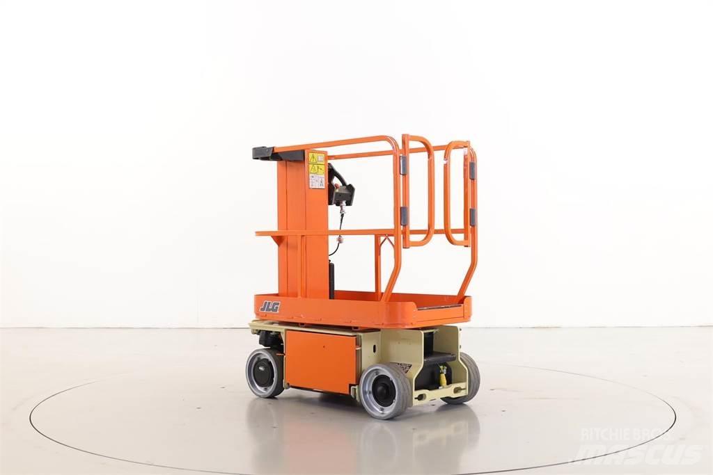 JLG 1230ES Søjlelifte